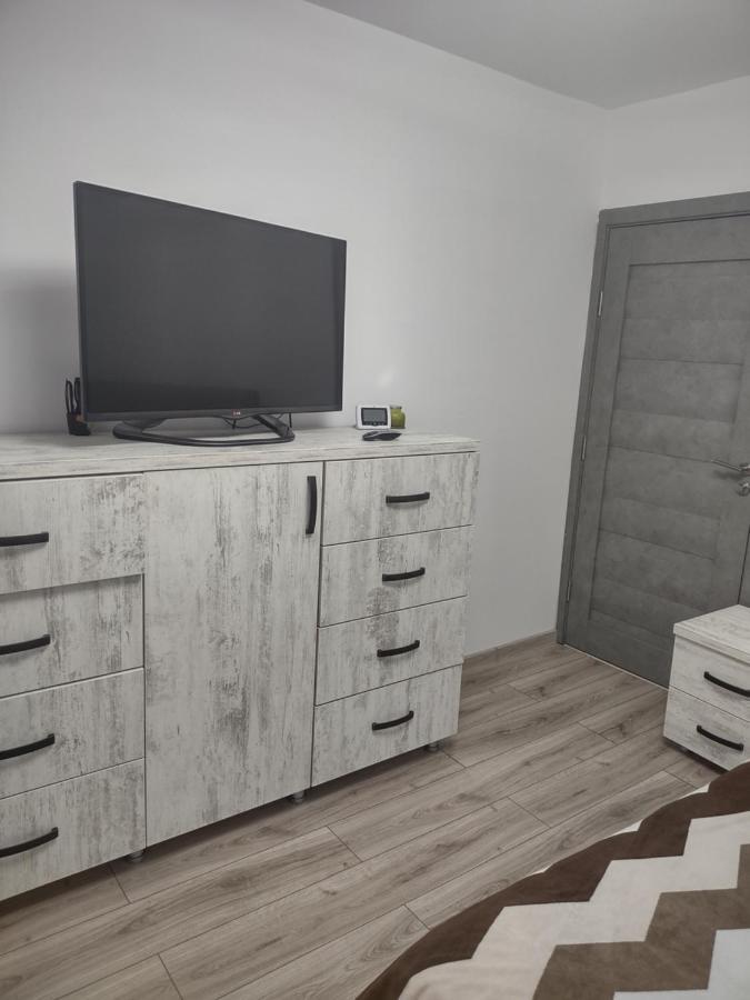 Apartament Питещ Екстериор снимка